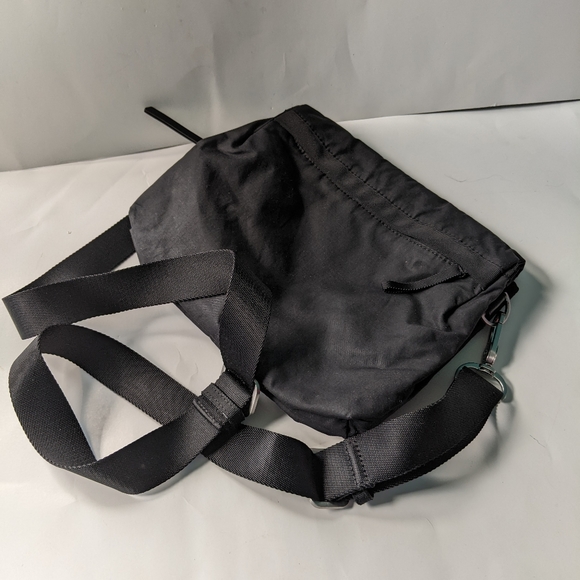 Lululemon Party OM bag in EUC - Picture 4 of 8